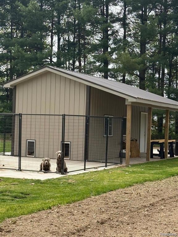 Garden shed has electrict and concrete floors