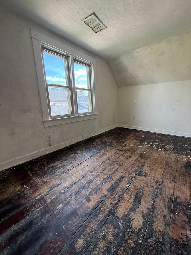 Upper Unit Living Room