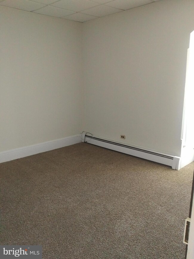 61 E Oakland Ave unit 3, Doylestown, PA 18901 - photo 3