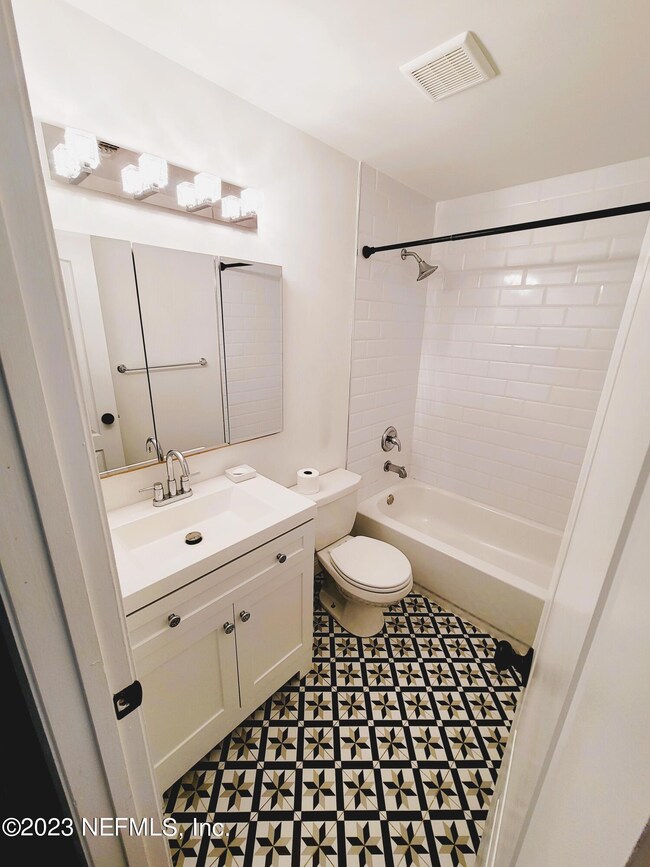 7120 Blache Ct, Jacksonville, FL 32210 - photo 6