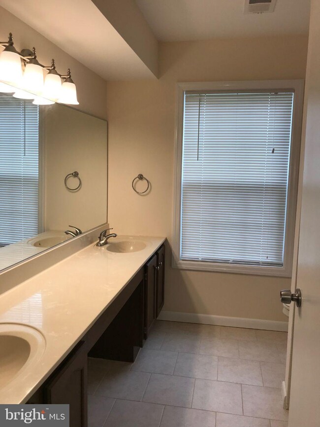 108 Lowell Ct unit 6, Princeton, NJ 08540 - photo 5