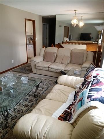 7111 Garnett St, Shawnee, KS 66203 - photo 3