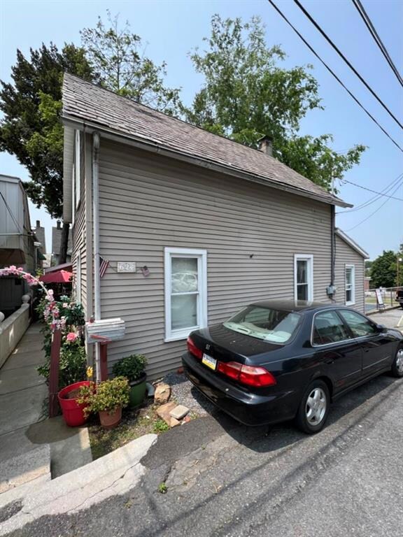 624 Bradley St, Bethlehem, PA 18015 - photo 2