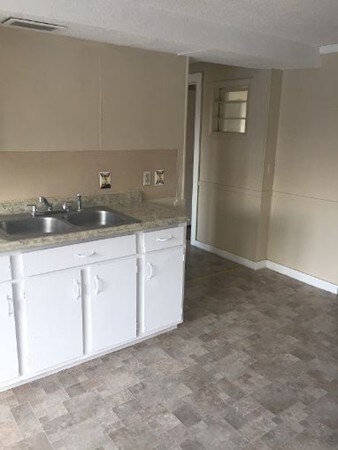 126 William St unit 3, Springfield, MA 01105 - photo 6