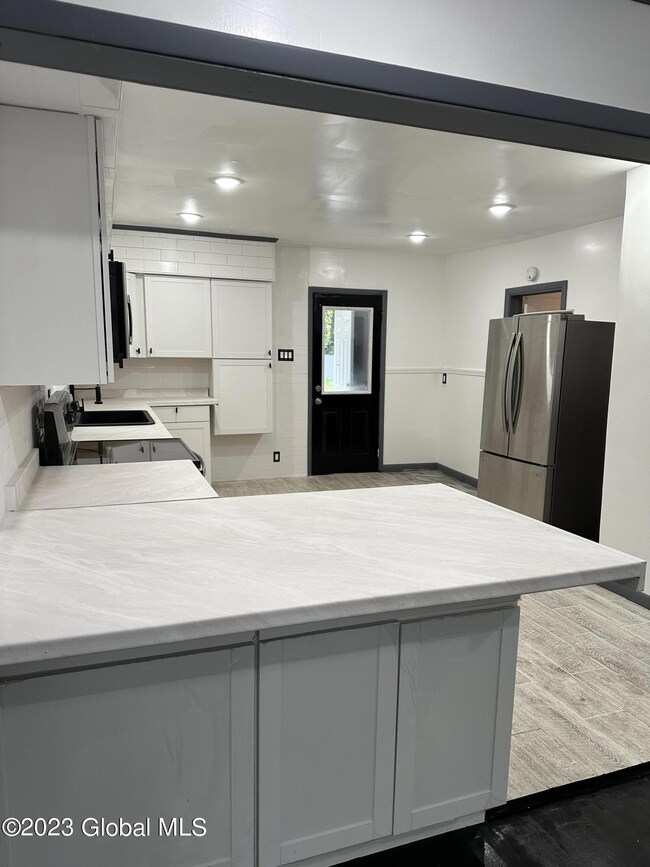 70 Cheltingham Ave, Schenectady, NY 12306 - photo 5