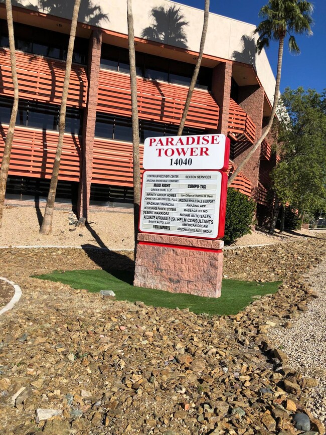 Monument Sign on Cave Creek Road