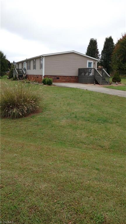 112 Rivergreen Dr, Statesville, NC 28625 - photo 7