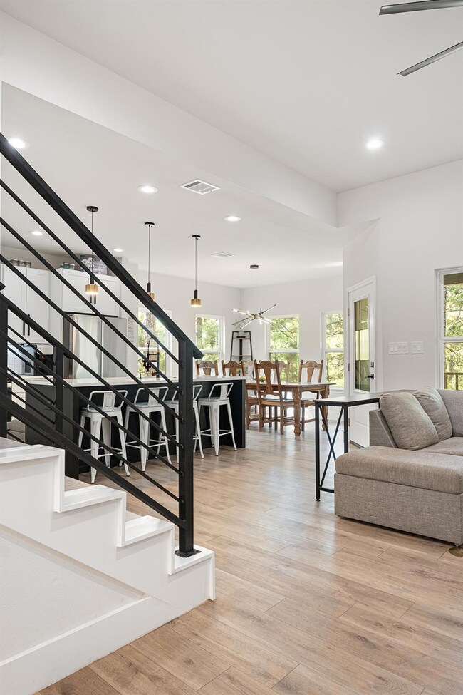 176 Briar Forest Dr, Bastrop, TX 78602 - photo 5