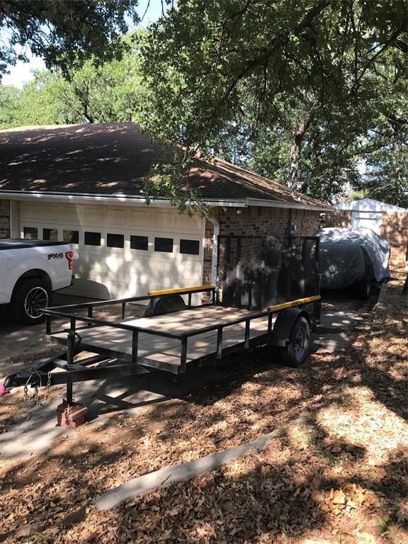 809 Vickie Dr, Azle, TX 76020 - photo 5