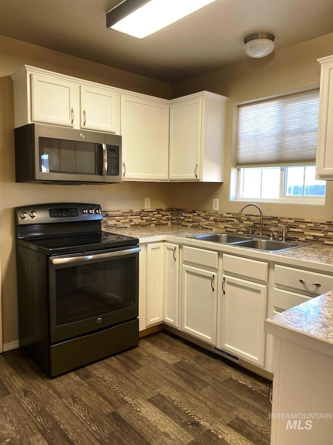 651 Harrison St S, Twin Falls, ID 83301 - photo 4