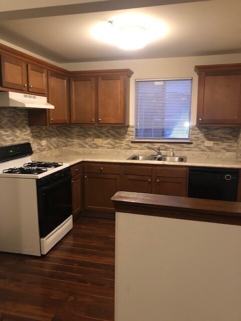 9429 S Kenton Ave unit 2S, Oak Lawn, IL 60453 - photo 5