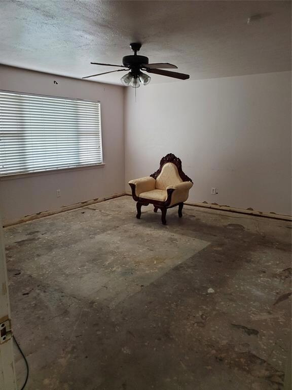 8504 Gibbs Dr, Fort Worth, TX 76108 - photo 6