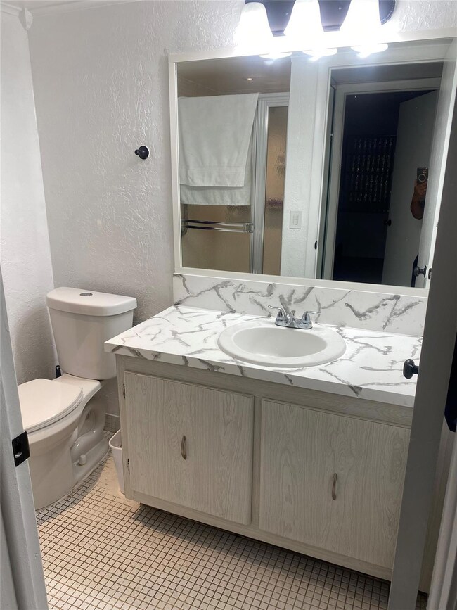 785 Burgundy St, Delray Beach, FL 33484 - photo 4