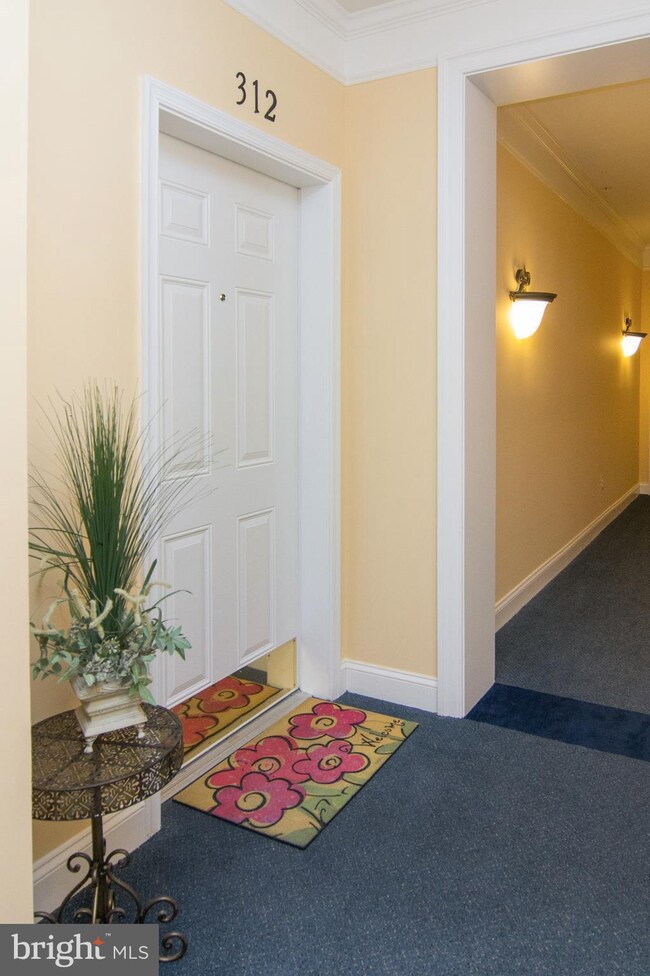 13851 Belle Chasse Blvd, Laurel, MD 20707 - photo 4