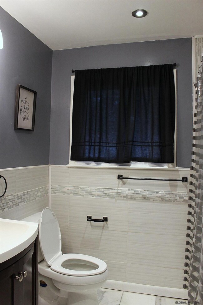 59 126th St, Troy, NY 12182 - photo 6