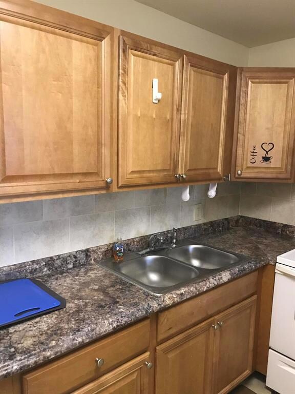 250 Camden K, West Palm Beach, FL 33417 - photo 3