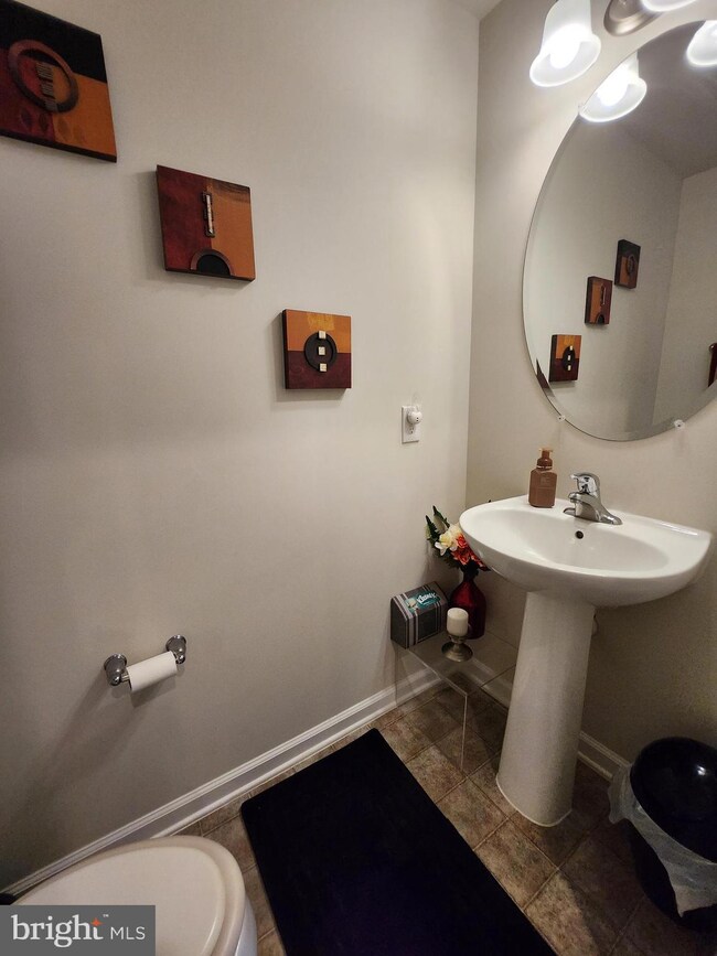 17027 Gibson Mill Rd, Dumfries, VA 22026 - photo 3