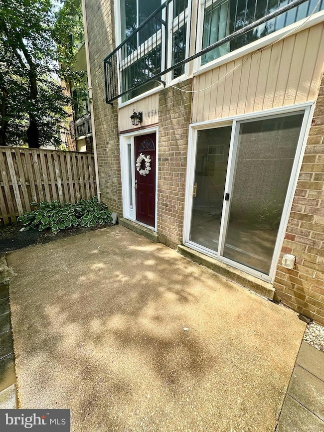 10540 Faulkner Ridge Cir, Columbia, MD 21044 - photo 2