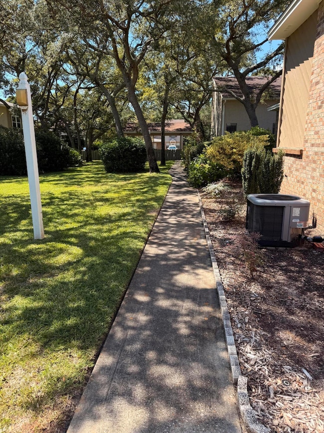 1054 9th St, Shalimar, FL 32579 - photo 4