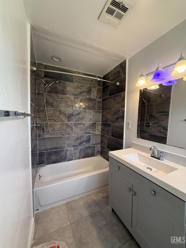 5810 Gary Place, Bakersfield, CA 93307 - photo 6