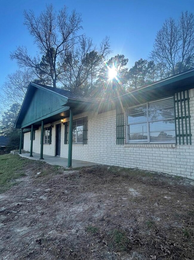 1207 SW Stallings Dr, Nacogdoches, TX 75964 - photo 2