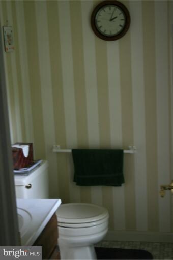 13437 Melville Ln, Chantilly, VA 20151 - photo 2