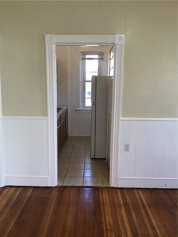 44 Amey St unit 1, Pawtucket, RI 02860 - photo 3