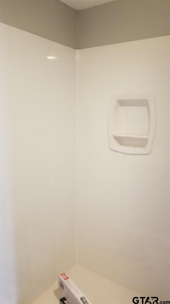 902 Crockett St, Rusk, TX 75785 - photo 5