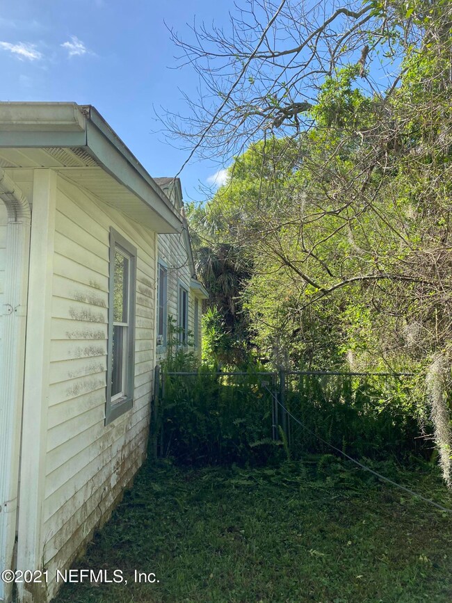 6042 Hyram Ave, Jacksonville, FL 32210 - photo 4