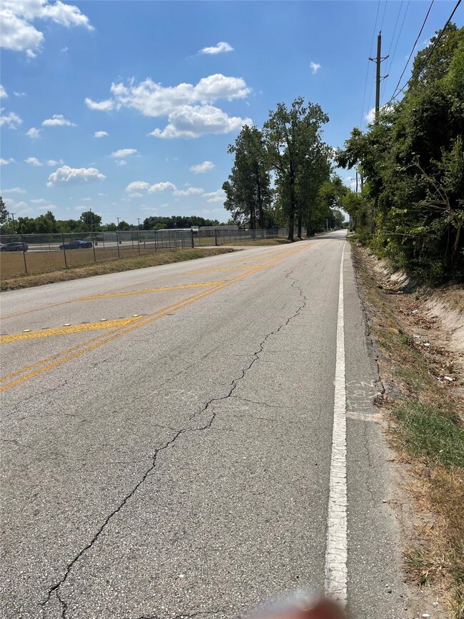 12817 Ann Louise Rd, Houston, TX 77086 - photo 5