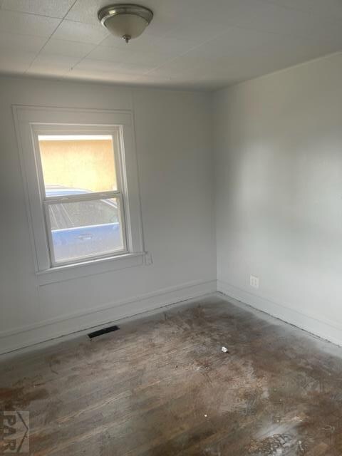 Spacious bedroom