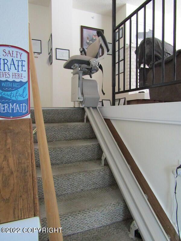 7451 Tyone Ct, Anchorage, AK 99504 - photo 4