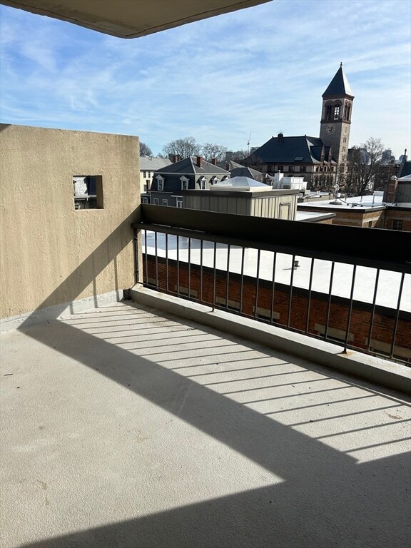 872 Massachusetts Ave unit 404, Cambridge, MA 02139 - photo 6