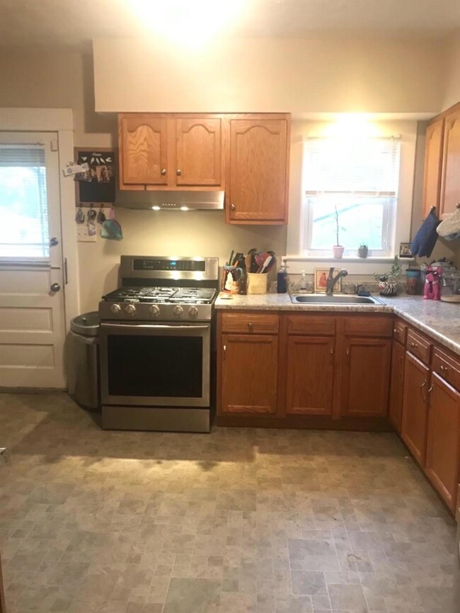 410 S Sutphin St, Middletown, OH 45044 - photo 4