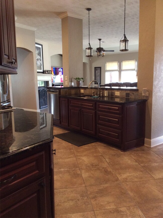 17811 Refuge Lake Dr, Cypress, TX 77433 - photo 4