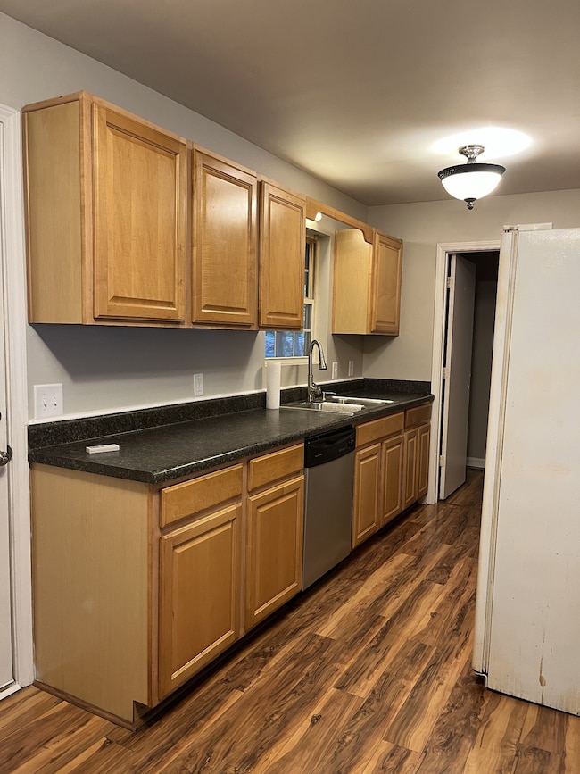 510 Carney St, Shelbyville, TN 37160 - photo 4