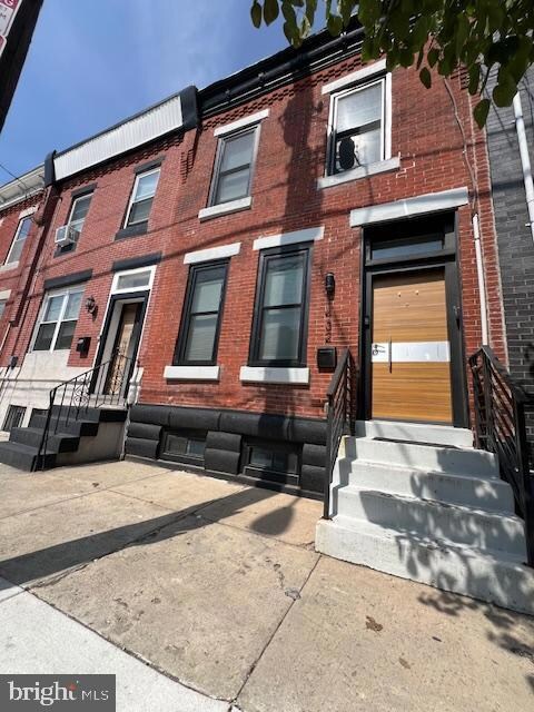 1432 S 23rd St, Philadelphia, PA 19146 - photo 2