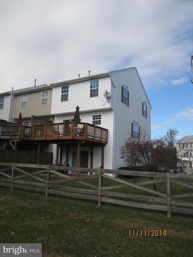 16111 Edenwood Dr, Bowie, MD 20716 - photo 2