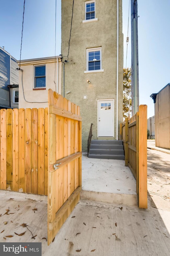 424 E Federal St, Baltimore, MD 21202 - photo 2