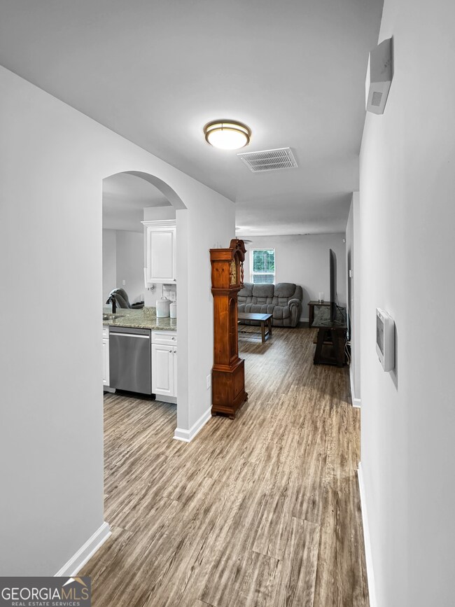 837 Weldon Rd, Forsyth, GA 31029 - photo 6