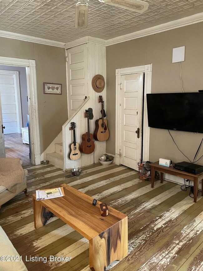 1204 Barret Ave, Louisville, KY 40204 - photo 6