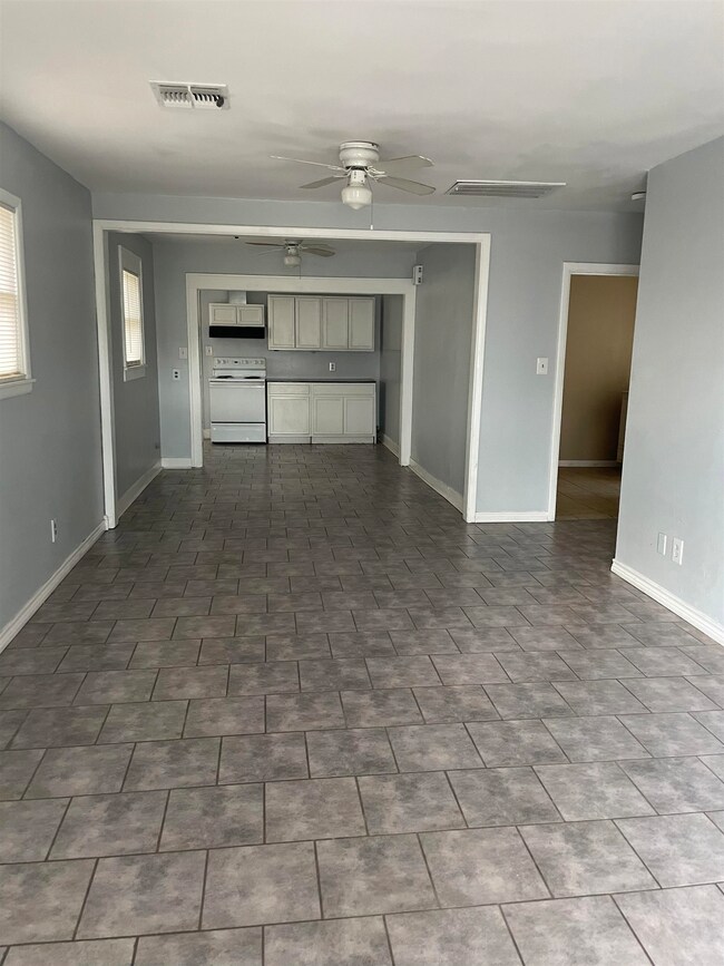 1210 W Pine Ave, Duncan, OK 73533 - photo 5