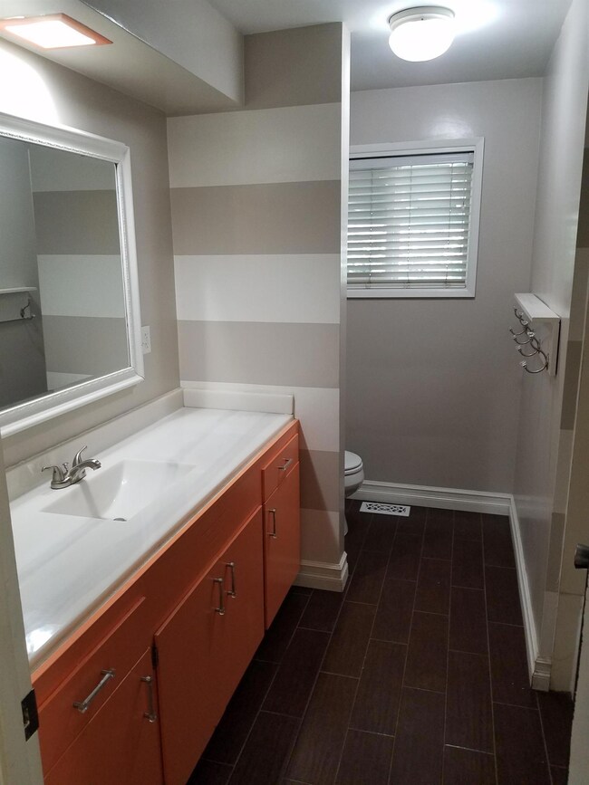 740 S 5th St, Central Point, OR 97502 - photo 6