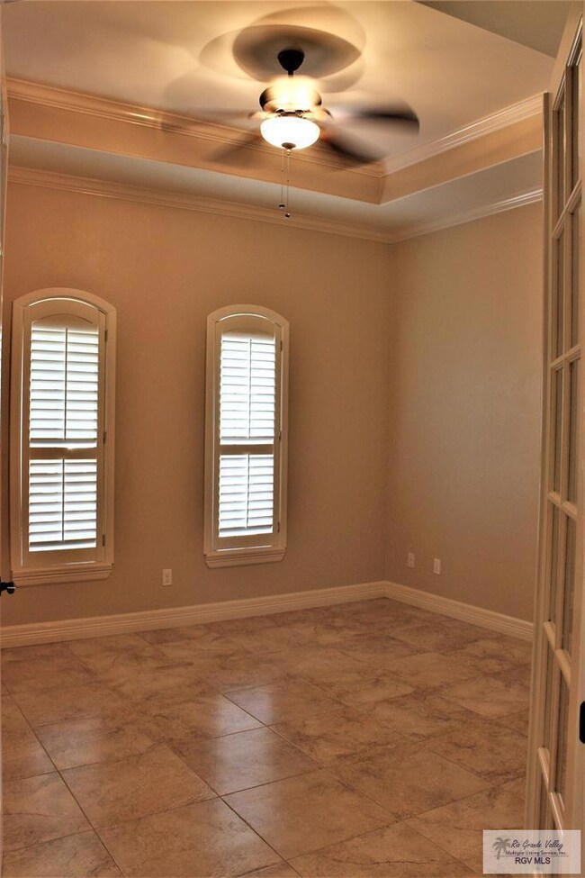 Office/5th Bedroom