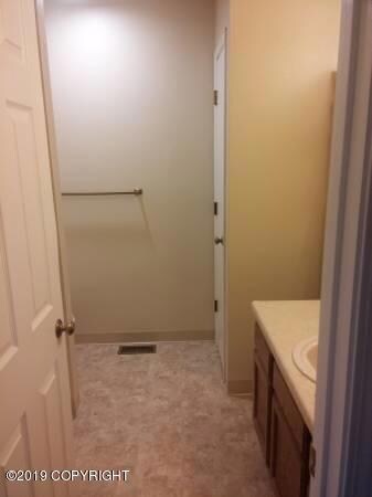 5340 Windflower St unit B, Anchorage, AK 99507 - photo 5