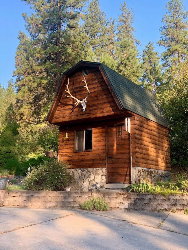 Shed