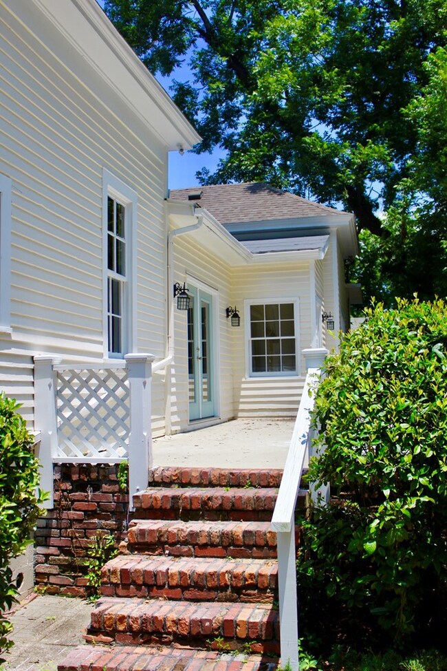 725 N Eufaula Ave, Eufaula, AL 36027 - photo 5