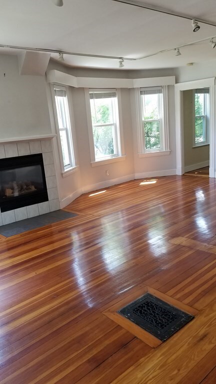 128 Garden St unit 1, Cambridge, MA 02138 - photo 3