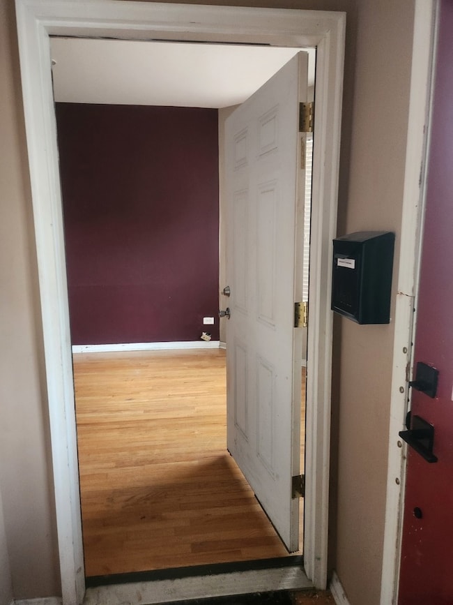 3342 W Crystal St, Chicago, IL 60651 - photo 3