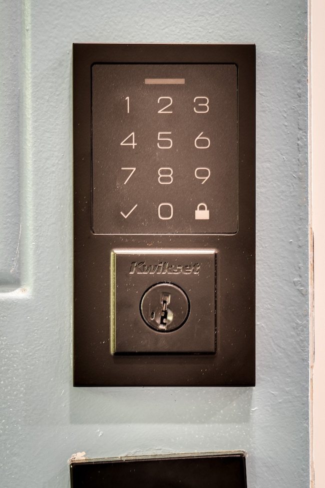 1016 Swift Dr unit A, Clarksville, TN 37040 - photo 3